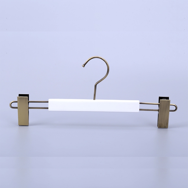 Highgrade Solid Wood Pant Skirt Hangers with Clips Display And